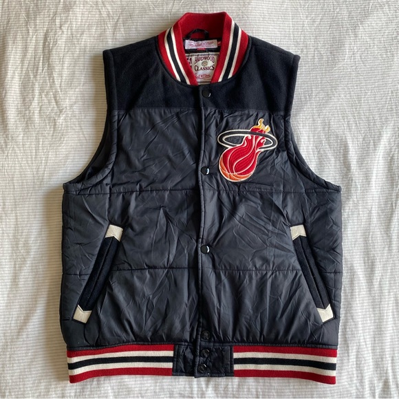 NBA Miami Heat puffer vest Mitchell & Ness Hardwood Classic 🏀 - Picture 1 of 8